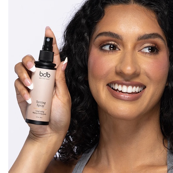 New in box NIB BILLION DOLLAR BEAUty SETTING SPRAY - Picture 5 of 5